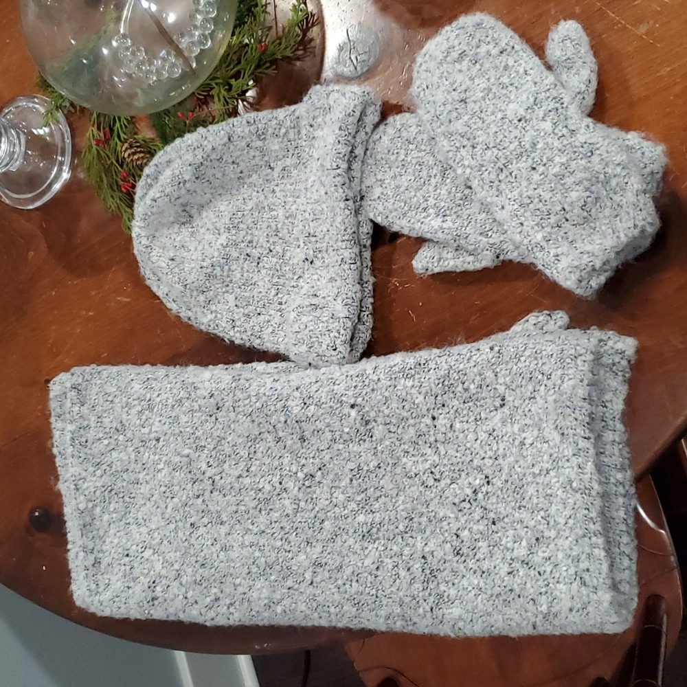 Matching scarf hat mitten set